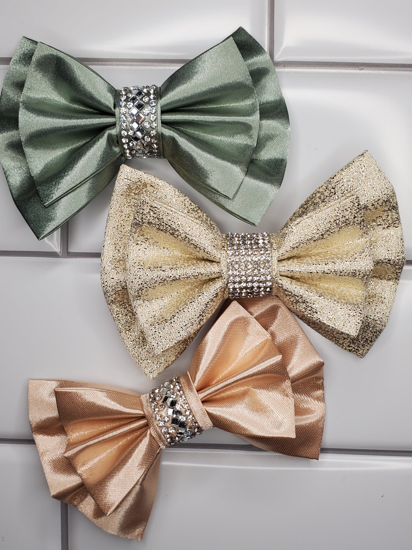 Fancy Collar Bows